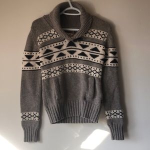 Aritzia TNA wool sweater